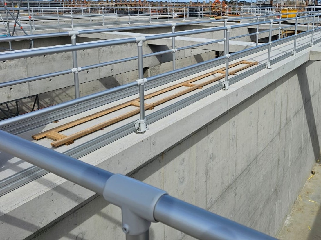 How Anodised Aluminium Supports Long Term Performance in Infrastructure